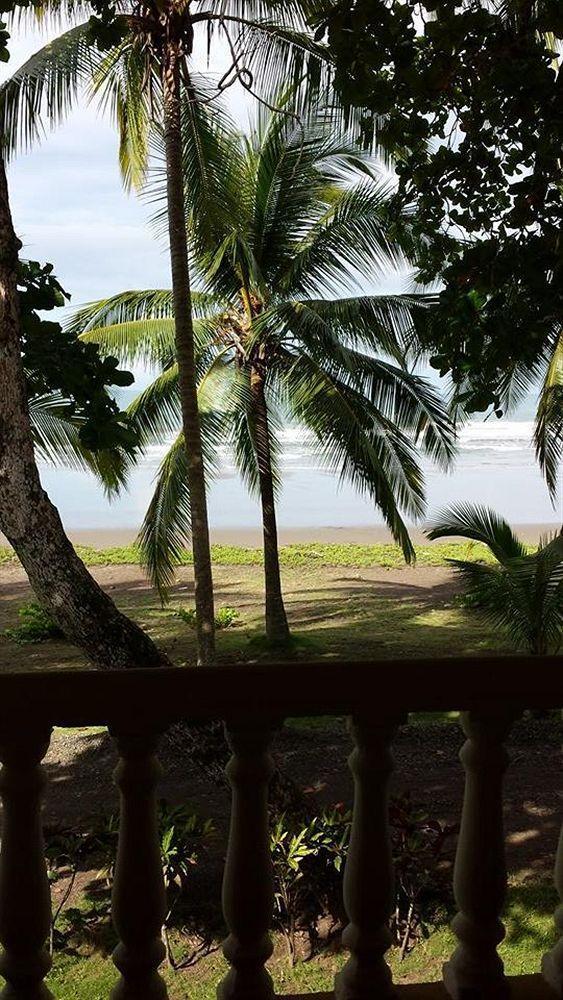 Delfin Beach Front Resort Esterillos Extérieur photo
