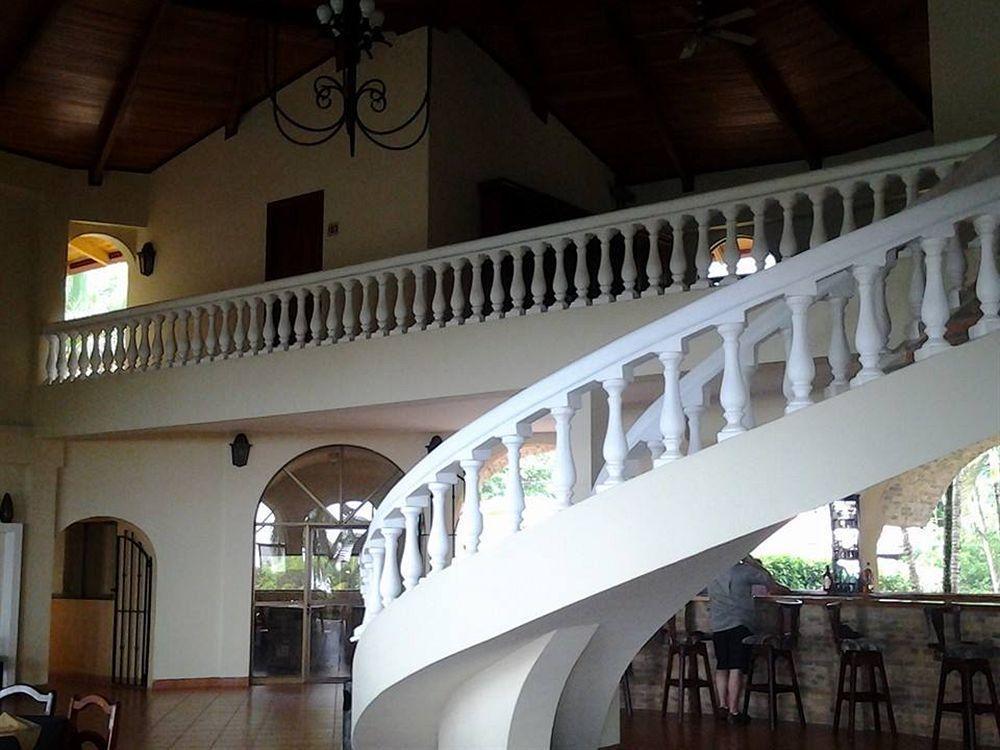 Delfin Beach Front Resort Esterillos Extérieur photo
