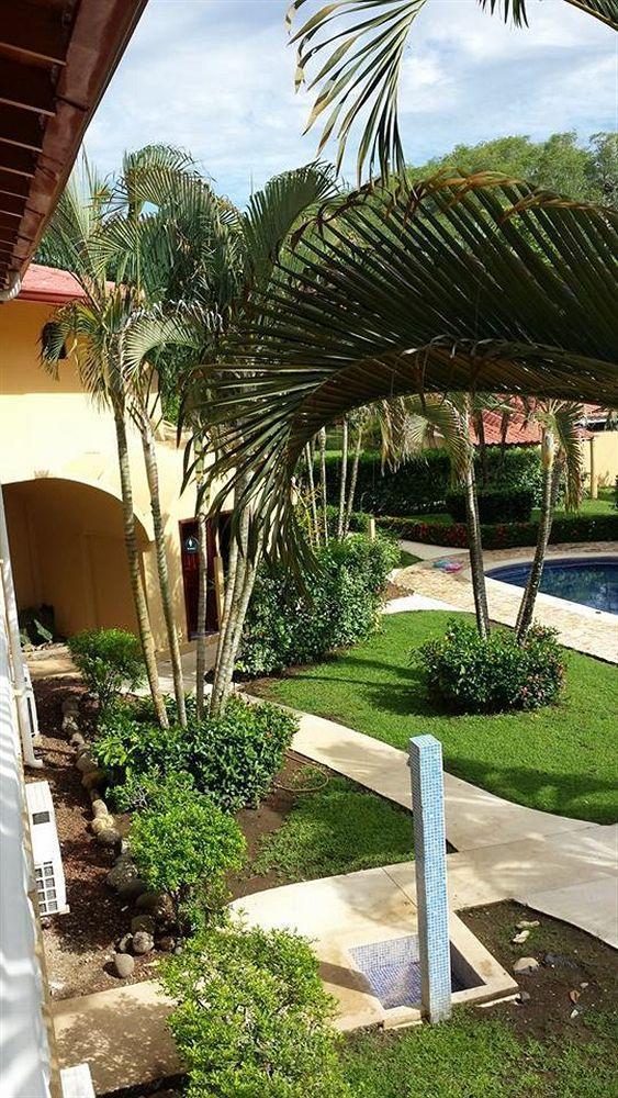 Delfin Beach Front Resort Esterillos Extérieur photo